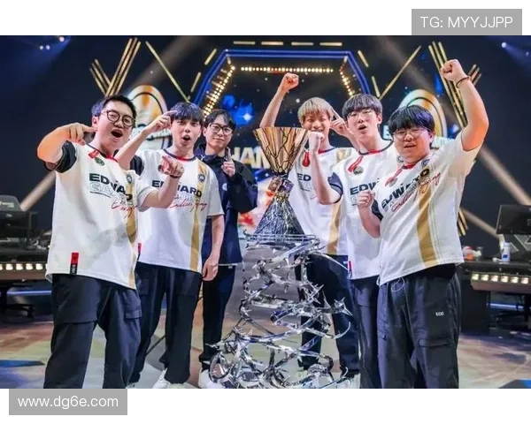 《全球电竞赛事风云再起 新一轮冠军争夺战激烈开赛》