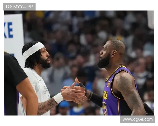 NBA最新动态：詹姆斯复出领衔湖人强势反弹 东契奇带领独行侠全力冲击季后赛