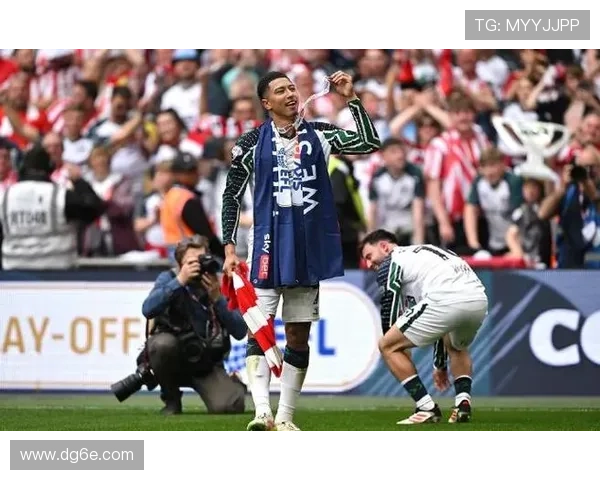 桑德兰俱乐部主帅调整球队战术体系力争重返英超舞台