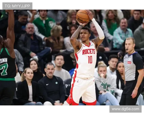 NBA新赛季精彩开局 球星表现亮眼球队战术逐渐成熟